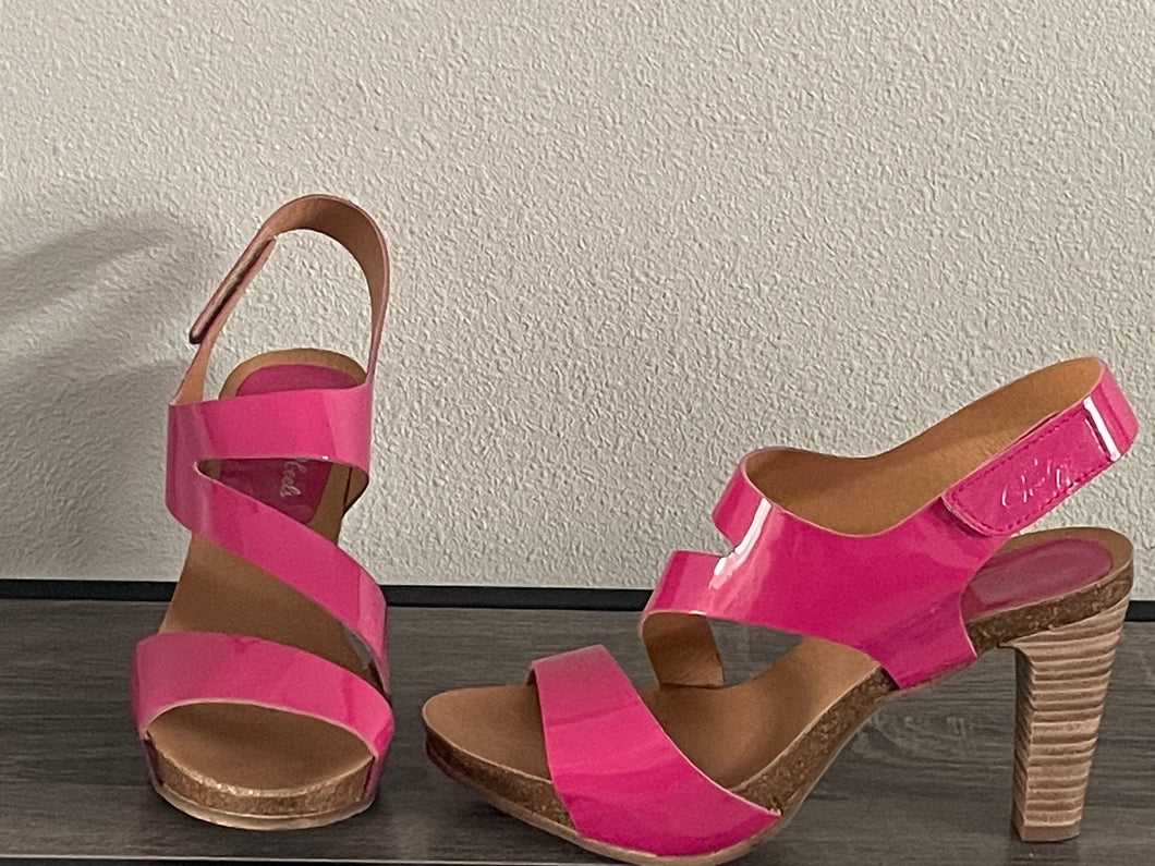 Strappy Hot Pink - Size 38