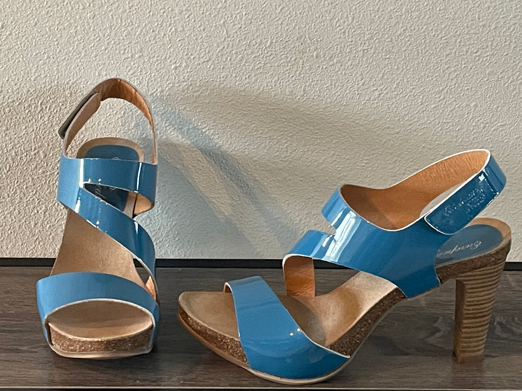 Strappy Teal Patent - Size 40
